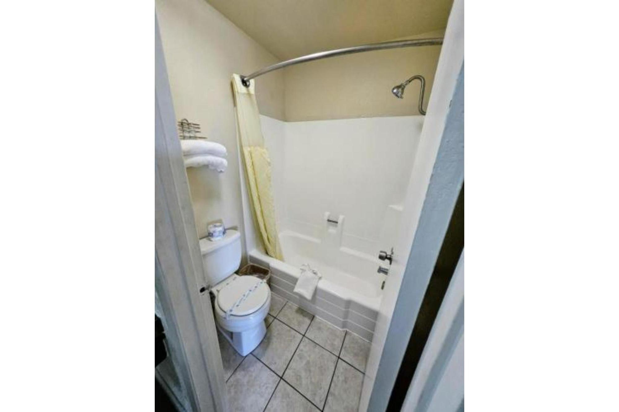 Hotel Ridgecrest An Extended Stay Studio Bagian luar foto